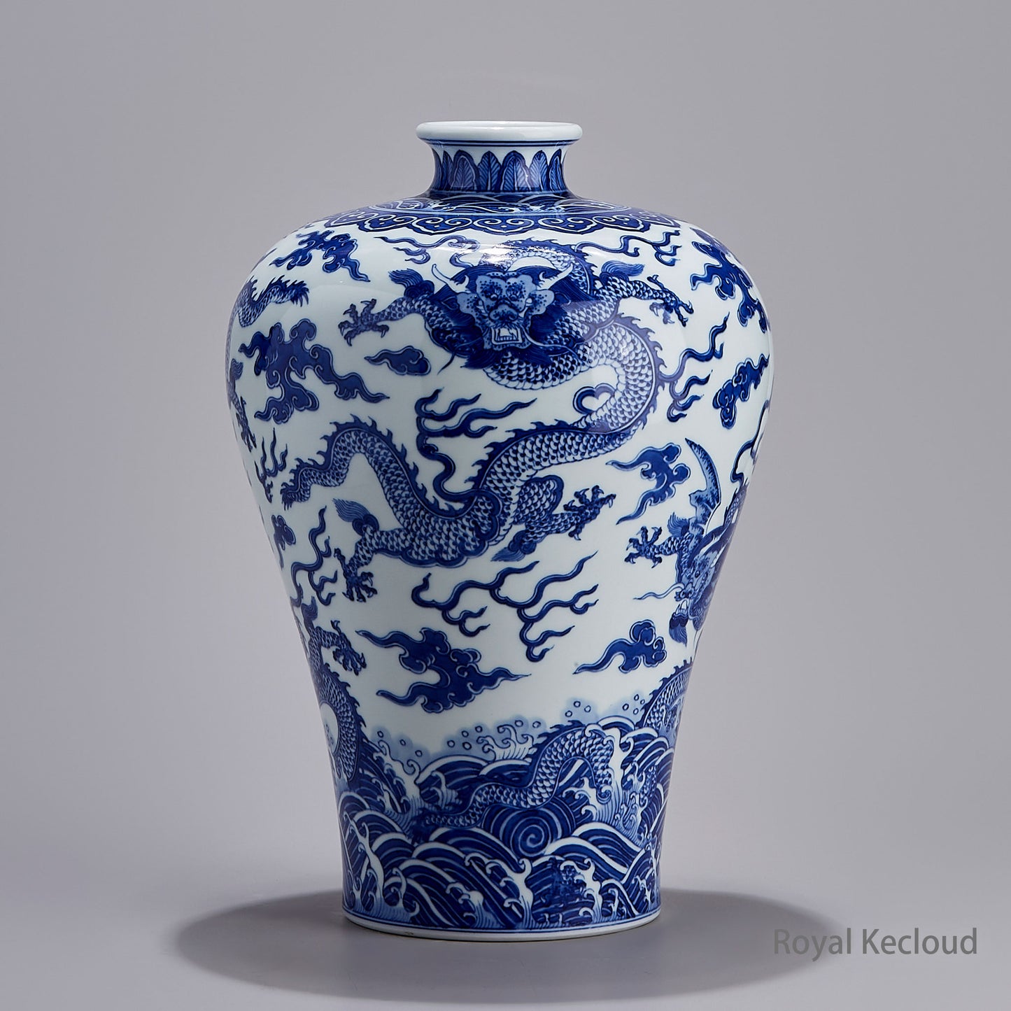 Jingdezhen Handmade Blue-and-white Porcelain Prunus Vase Decorated with dragons