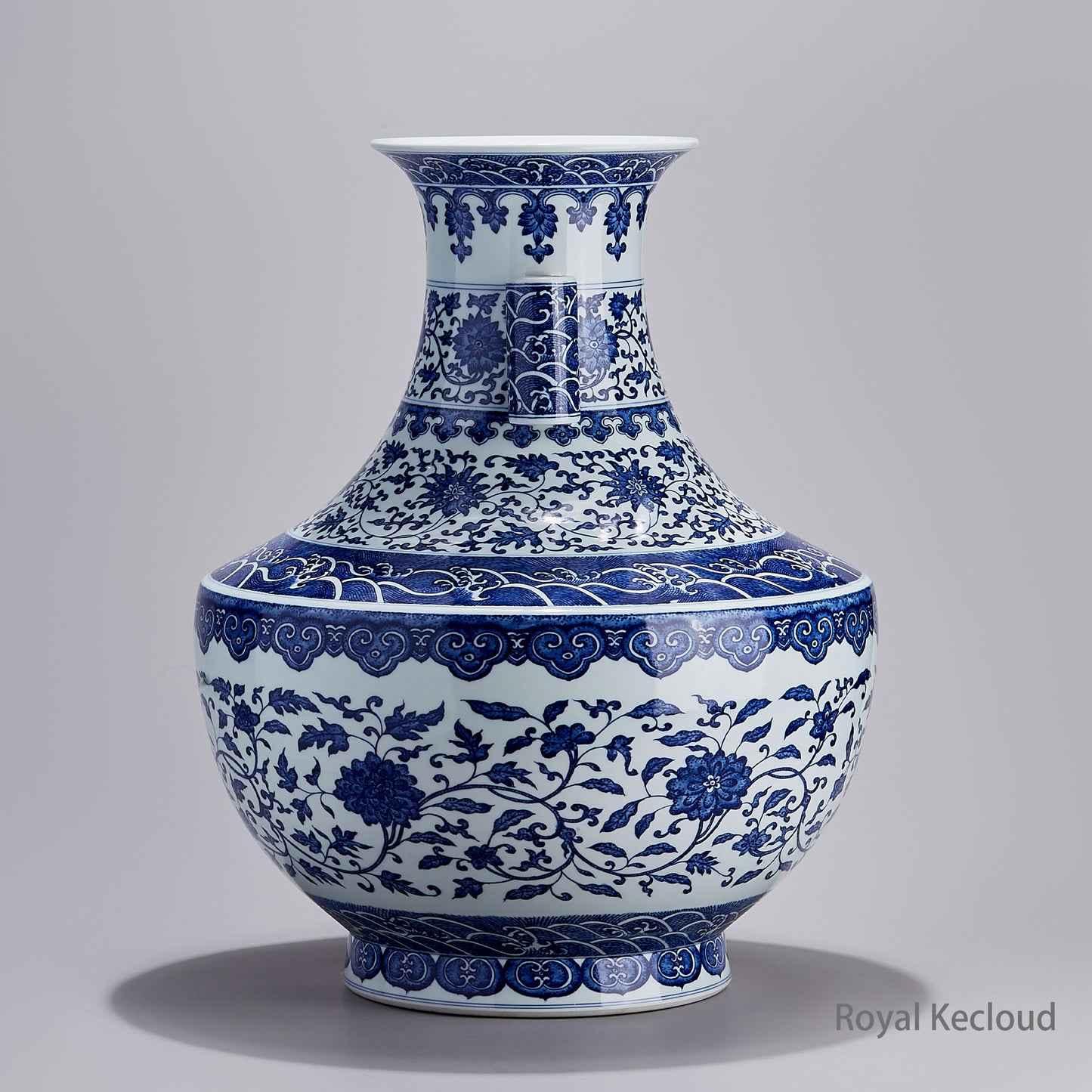Jingdezhen Handmade Blue-and-white Hu-Form Vase with Interlocking Flower