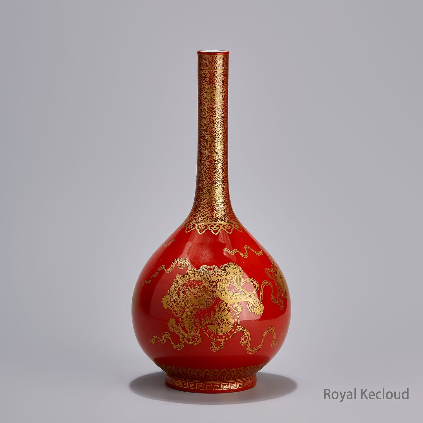 Chinese Qing Dynasty Alum-red Ground Long Necked Vase with Gilt-decorated Three Lions